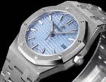 0024 Quartz Watch - Image 2