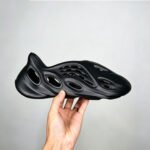 Yeezy Foam Runner Clogs - Image 5